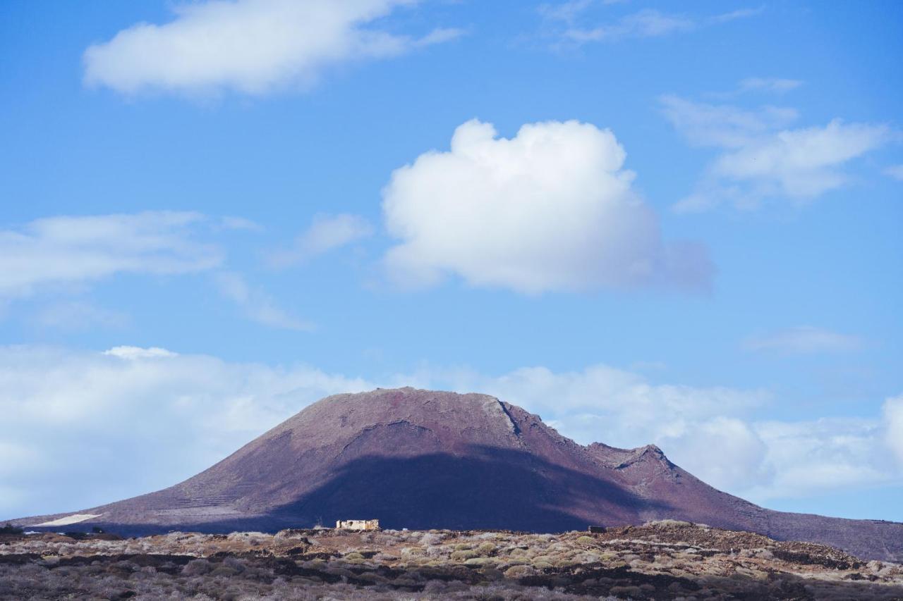 Volcano Getaway - Adults Only Punta Mujeres Exterior photo